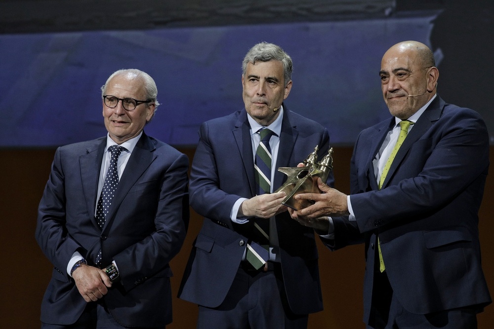 CSA, socio del Clúster SIVI, recibió el FAE de Oro 2026