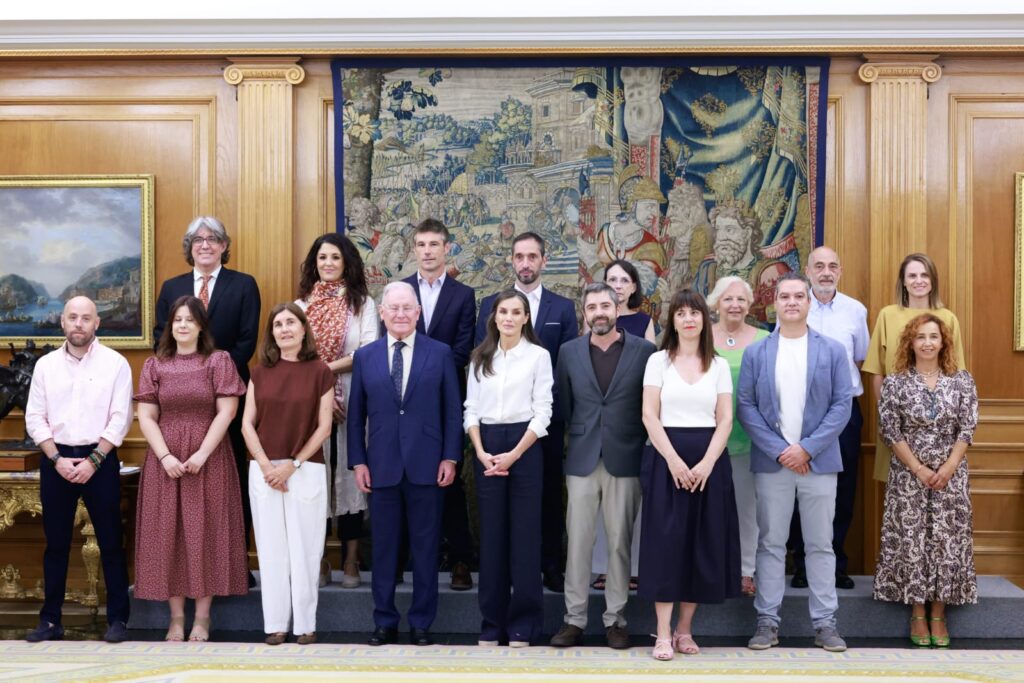 La Reina Doña Letizia recibe a Salud Mental Castilla y León